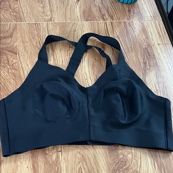 ALO Yoga airlift strength sports bra - Picture 5 of 10